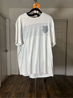 Men's White Short-Sleeve Crew Tee with Subtle Gray Shield Graphic